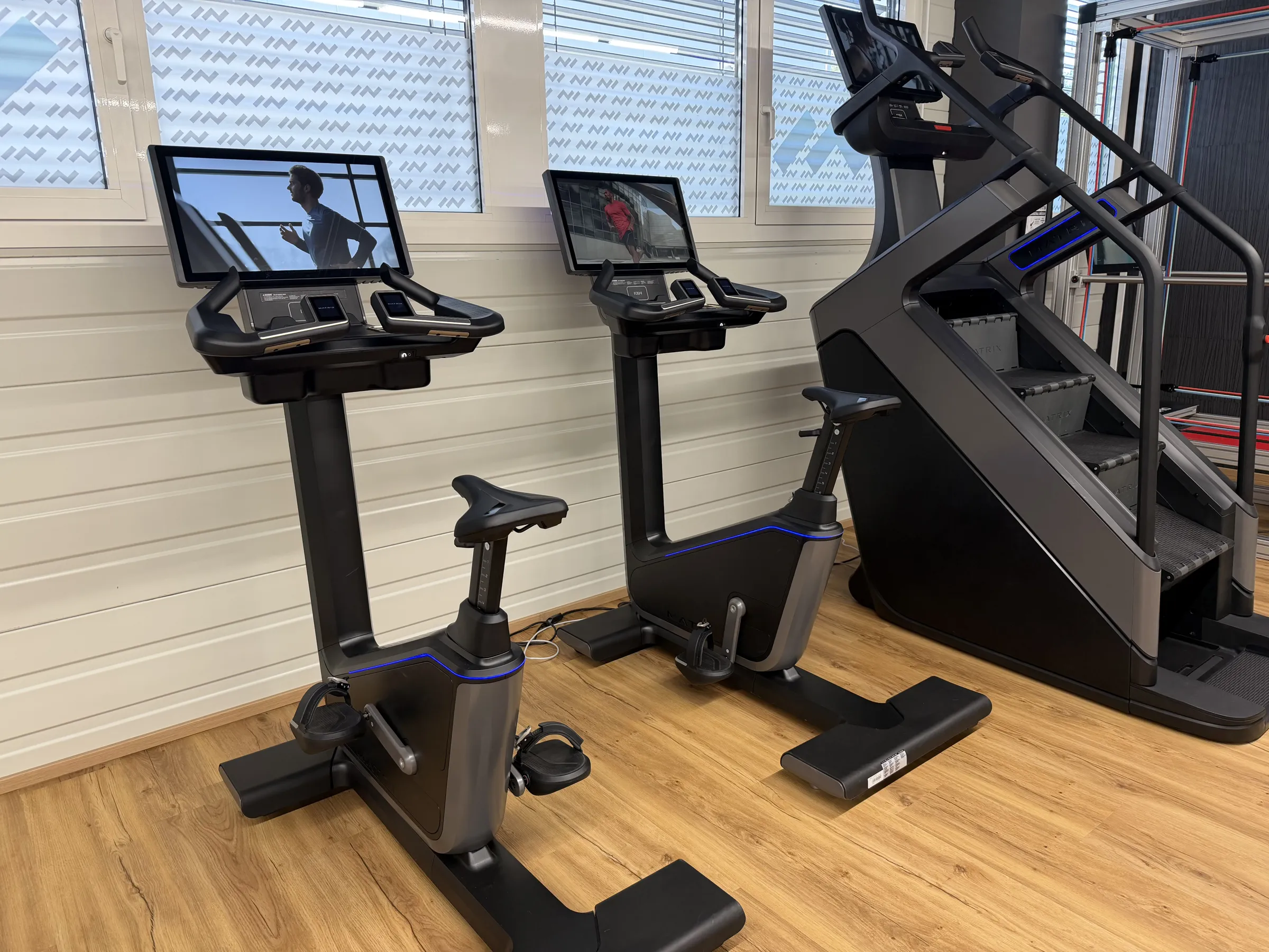 Cardiobereich mit Bikes und Stepper bei IN MOTION in Eschen